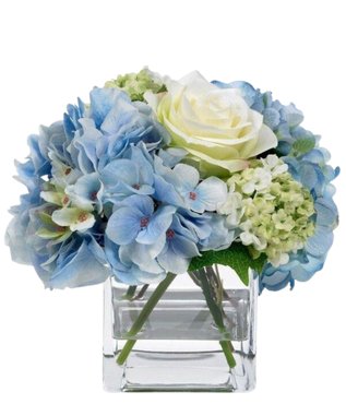 Gentle Touch - Free Delivery - MontRoyal Florist Montreal